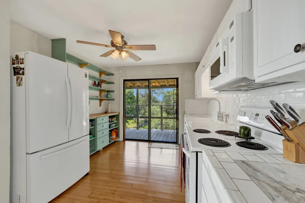 785 Park Shores Canyon Lake, TX 78133