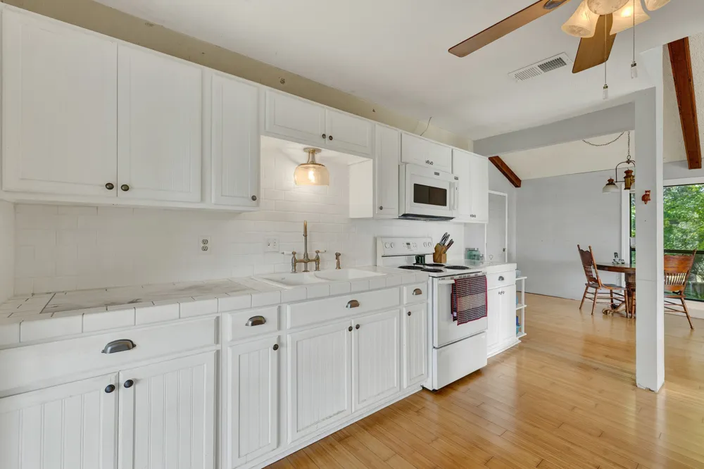 785 Park Shores Canyon Lake, TX 78133