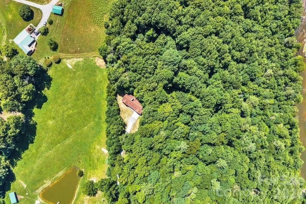 482 Guy Ford Road Sugar Grove, NC 28679