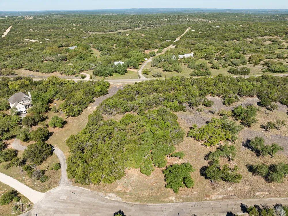 304 Stonegate Lane Dripping Springs, TX 78620