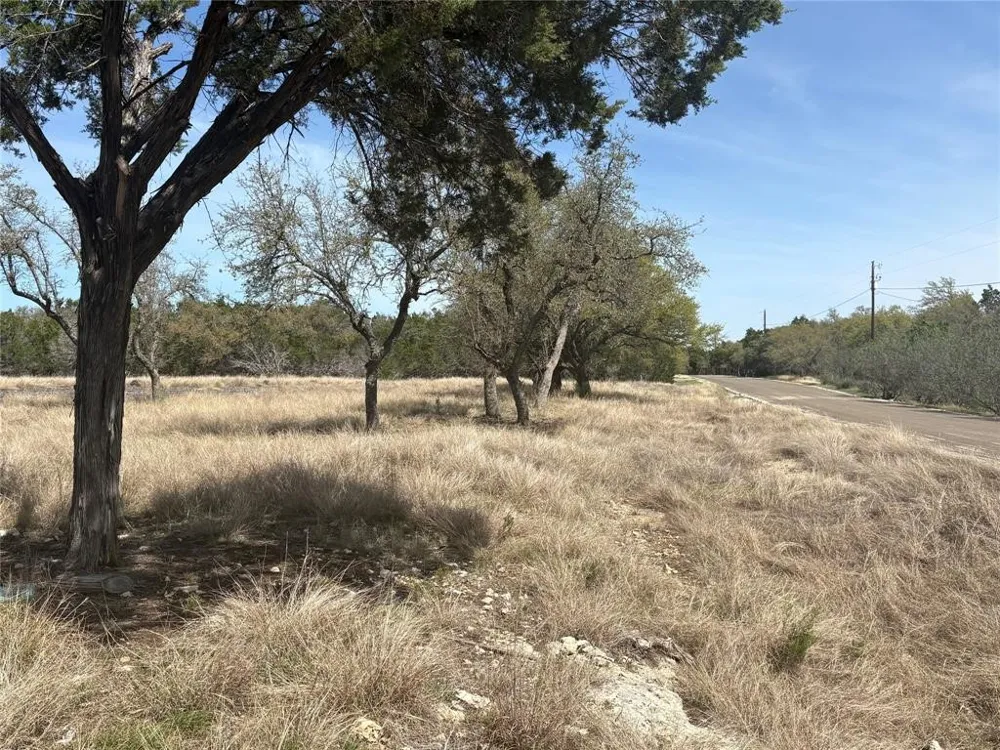 304 Stonegate Lane Dripping Springs, TX 78620