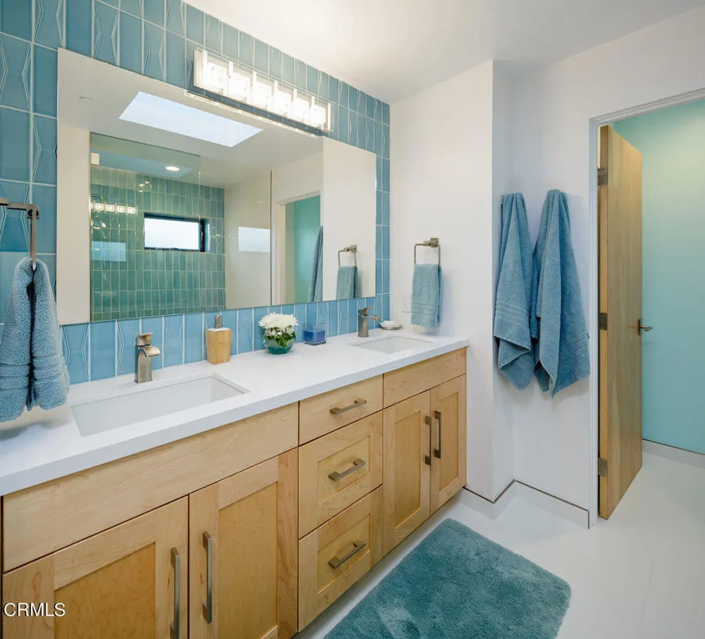 3920 Ocean Drive Oxnard, CA 93035