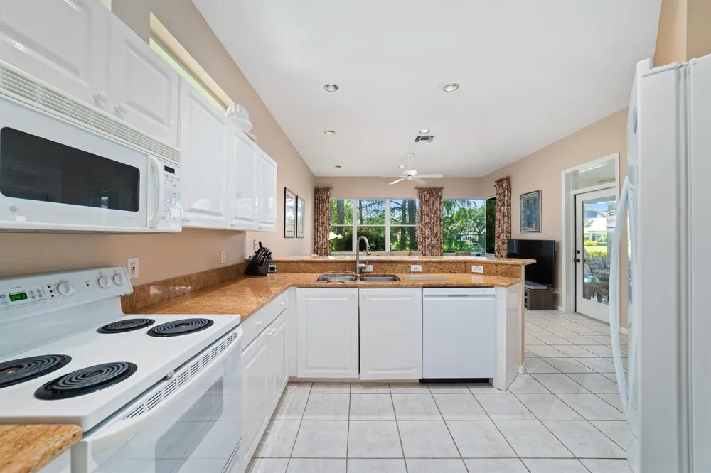 1726 Victoria Circle Vero Beach, FL 32967
