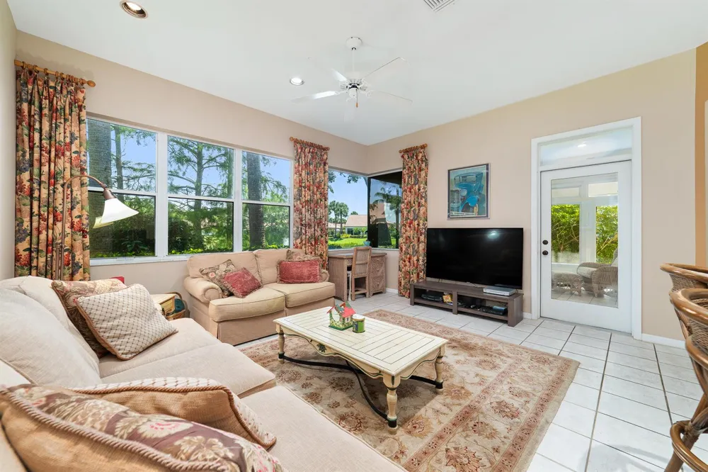 1726 Victoria Circle Vero Beach, FL 32967