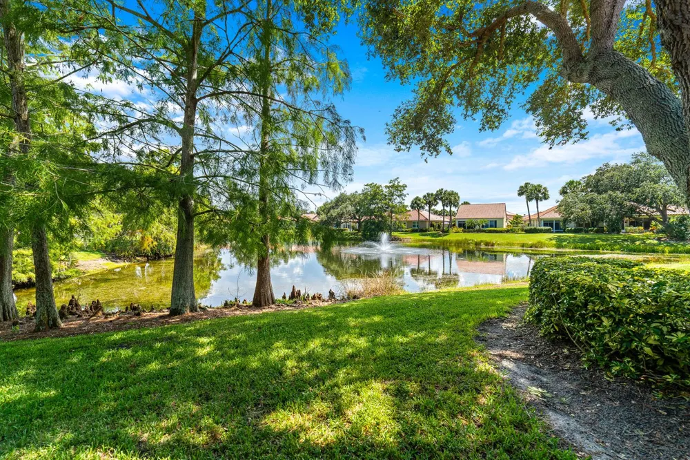 1726 Victoria Circle Vero Beach, FL 32967