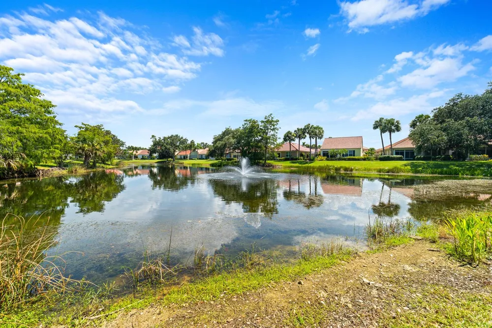 1726 Victoria Circle Vero Beach, FL 32967