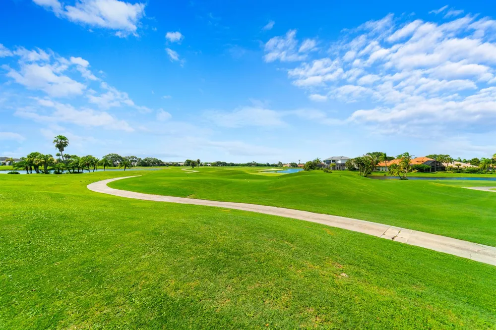 1726 Victoria Circle Vero Beach, FL 32967