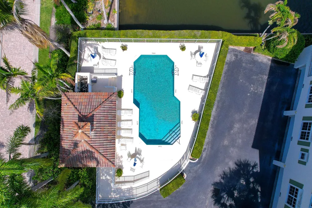 1726 Victoria Circle Vero Beach, FL 32967