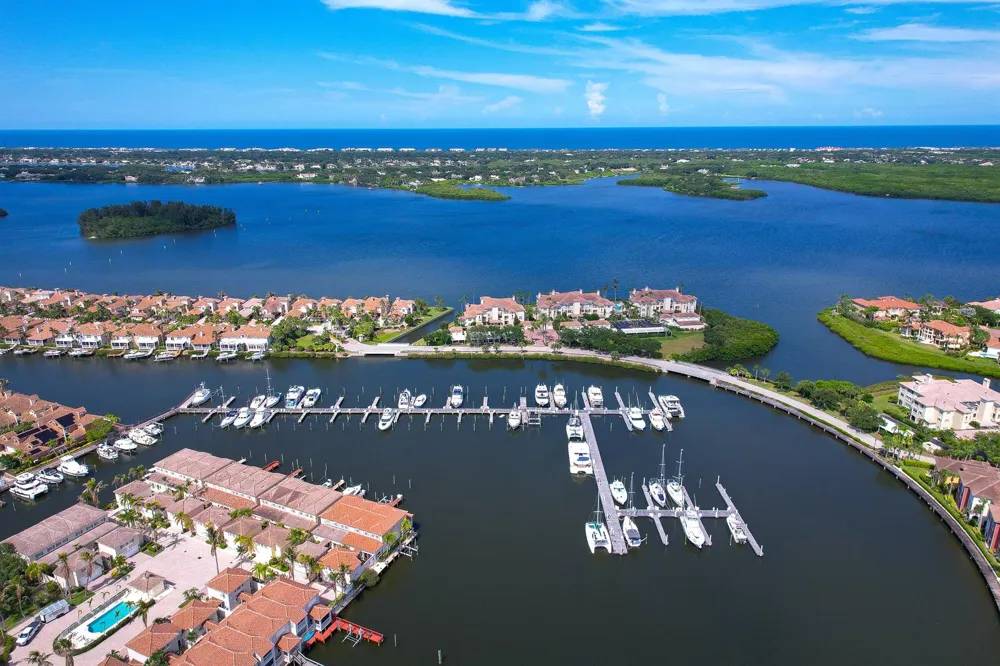1726 Victoria Circle Vero Beach, FL 32967