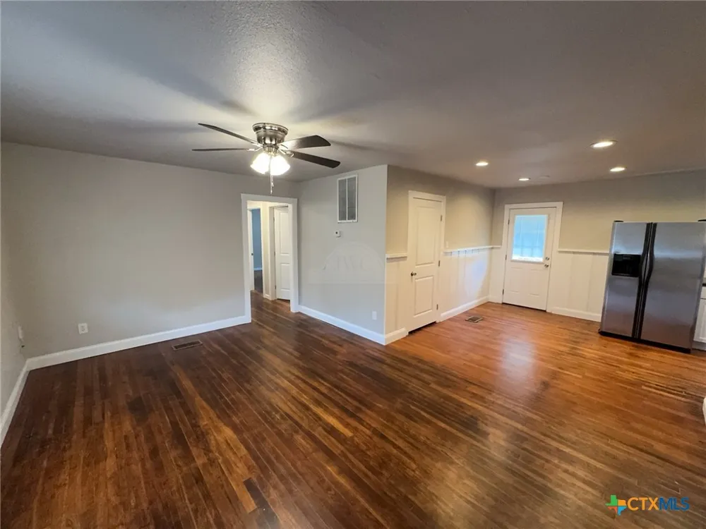 707 Main Street Copperas Cove, TX 76522