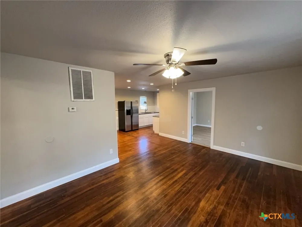 707 Main Street Copperas Cove, TX 76522