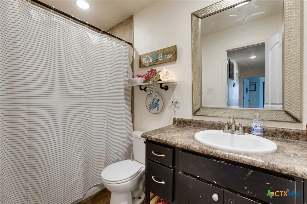 111 Cottonwood Drive Gatesville, TX 76528