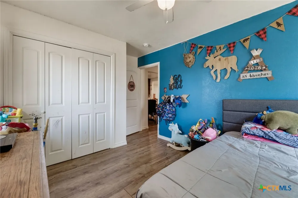 111 Cottonwood Drive Gatesville, TX 76528