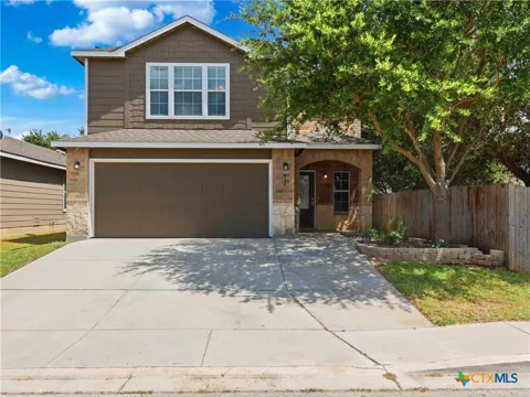 414 Walnut Crest