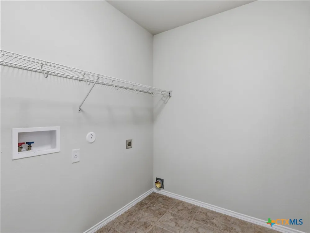 414 Walnut Crest Selma, TX 78154