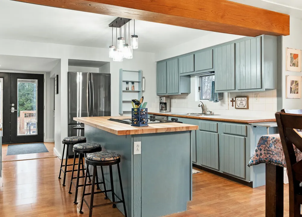 309 Friant Street Grand Haven City, MI 49417