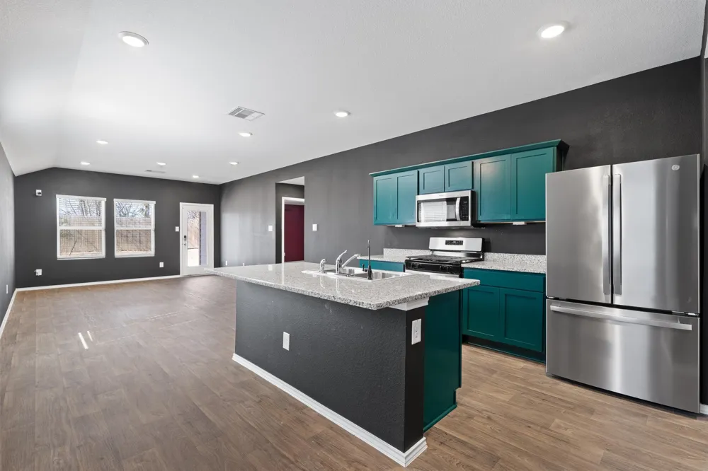 352 Sickle Loop Uhland, TX 78640