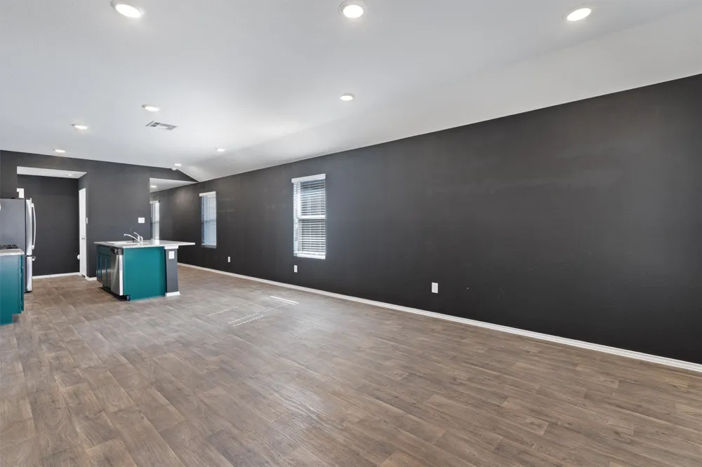 352 Sickle Loop Uhland, TX 78640