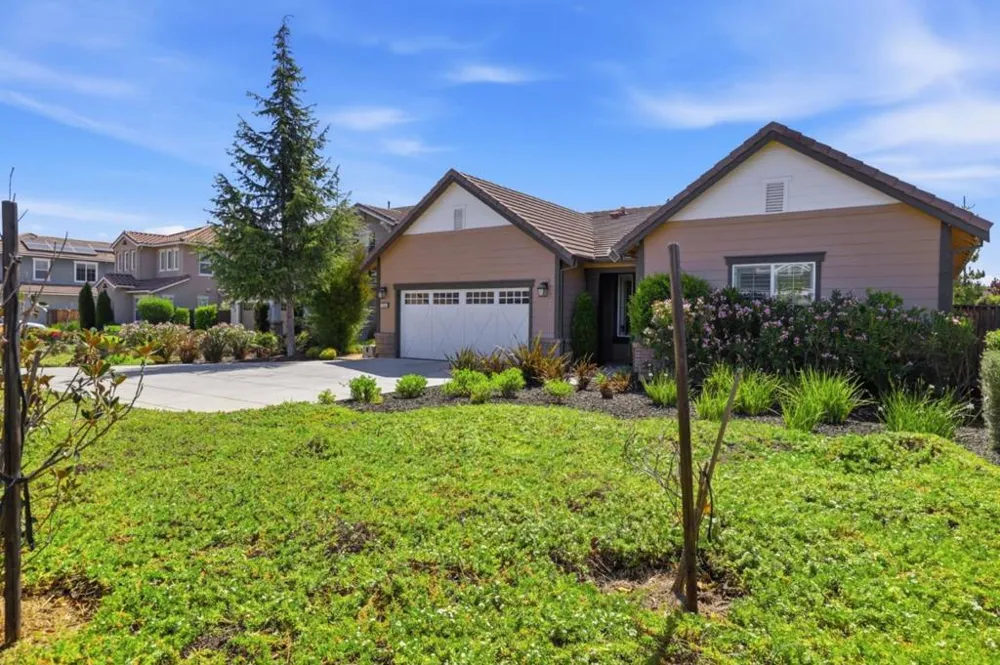1330 Golden Eagle Drive Morgan Hill, CA 95037