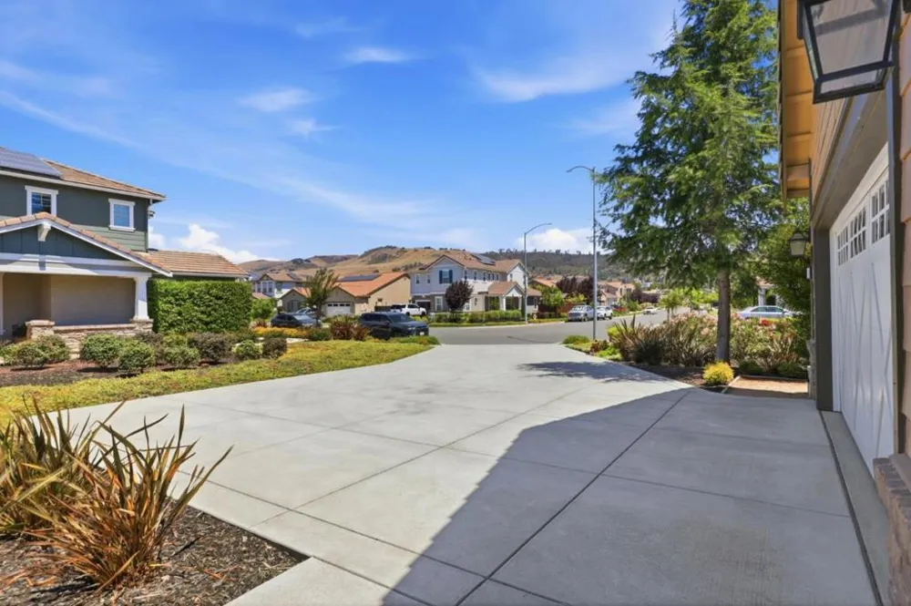 1330 Golden Eagle Drive Morgan Hill, CA 95037