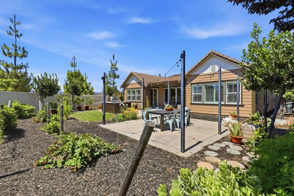 1330 Golden Eagle Drive Morgan Hill, CA 95037