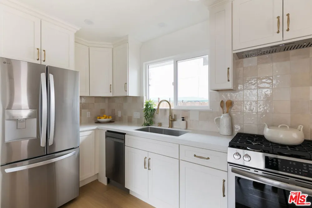2250 Fernleaf Street Los Angeles, CA 90031