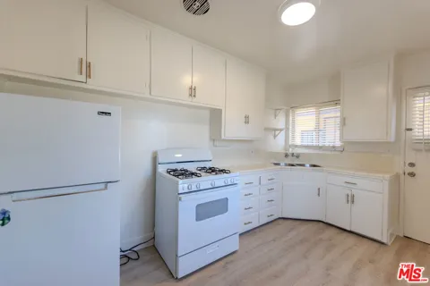 233 E Alameda Avenue #A