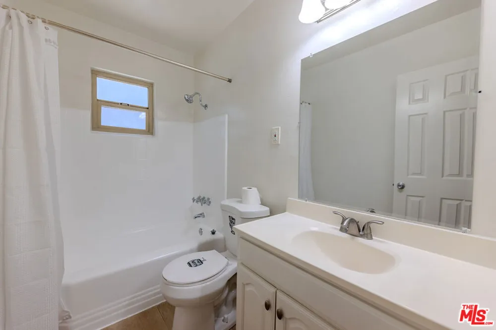 233 E Alameda Avenue #A Burbank, CA 91502