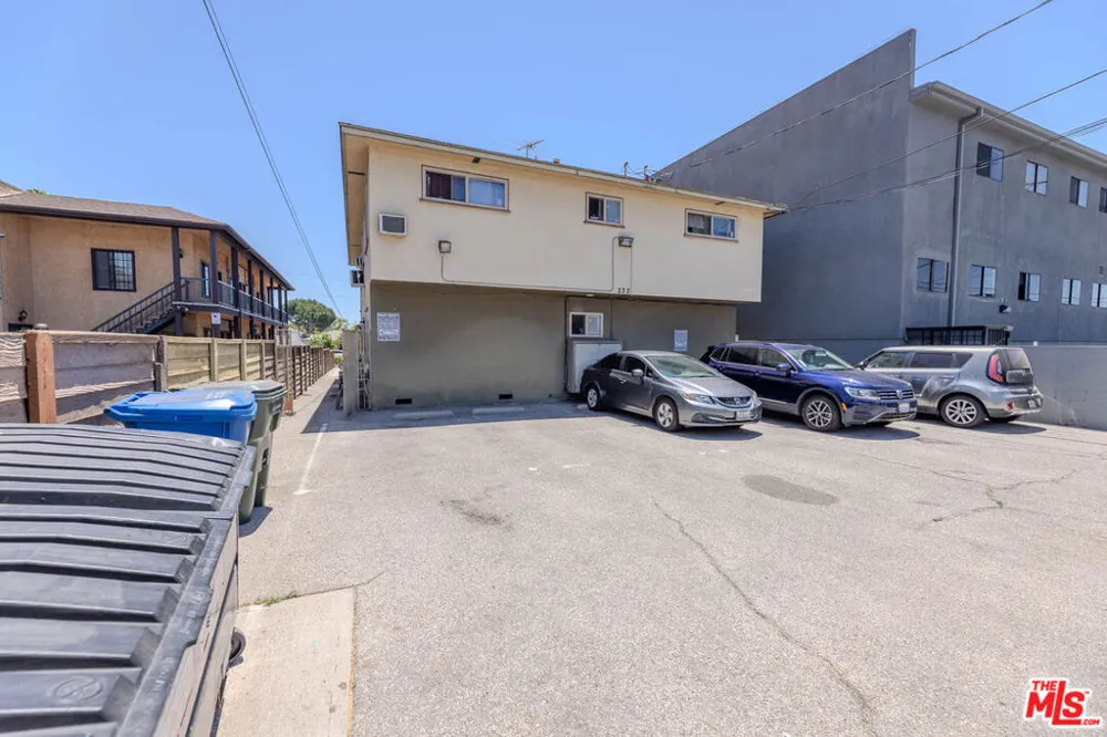 233 E Alameda Avenue #A Burbank, CA 91502