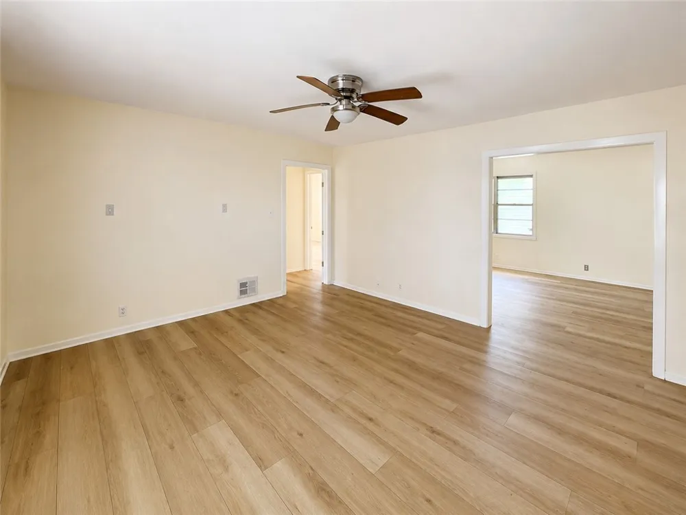 833 Booty Street Sinton, TX 78387