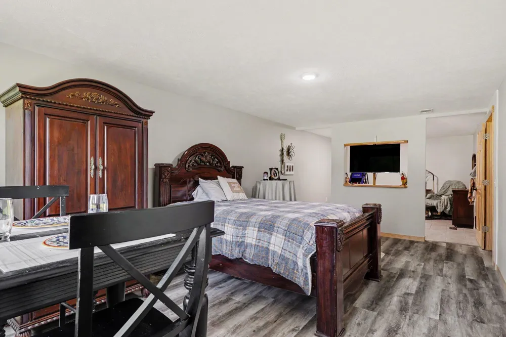 57 Mason Vermontville, MI 49096