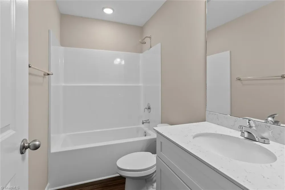 6803 McPherson Clay Road Liberty, NC 27298