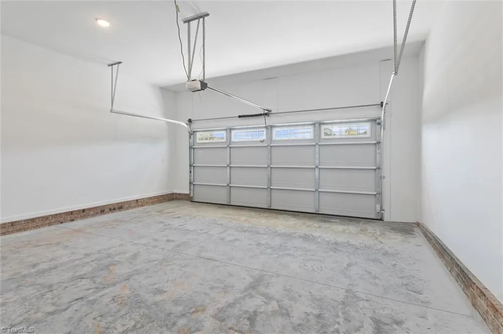 6803 McPherson Clay Road Liberty, NC 27298