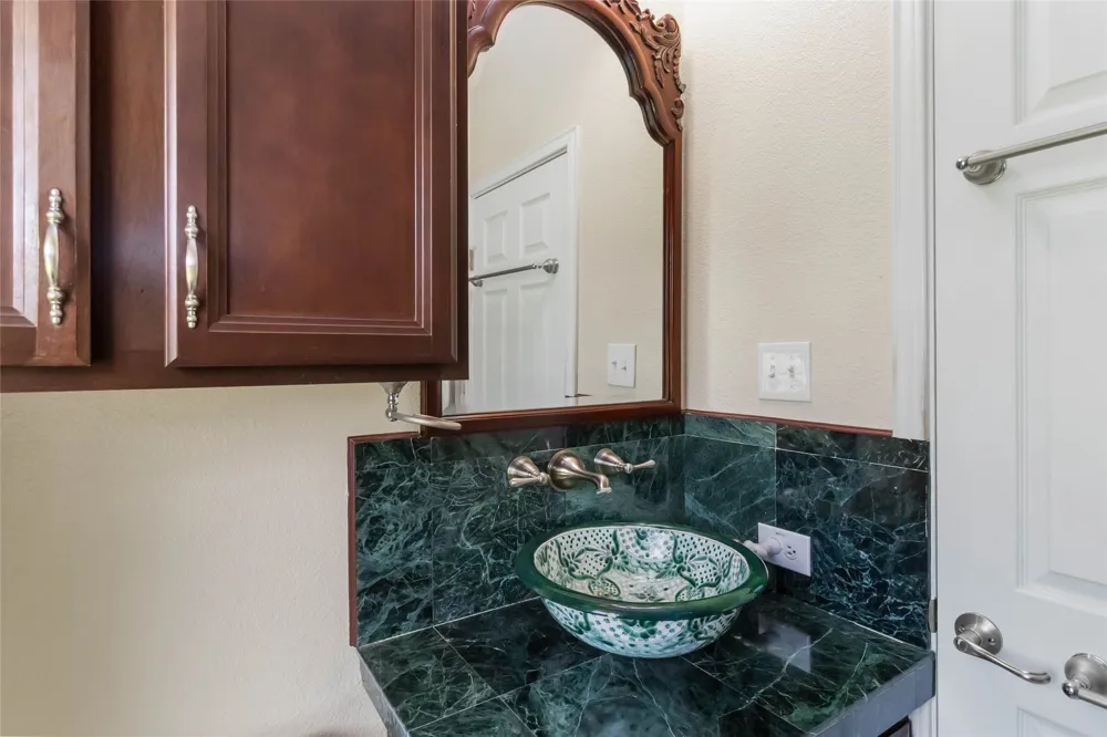 1208 Jeddo Road Rosanky, TX 78953