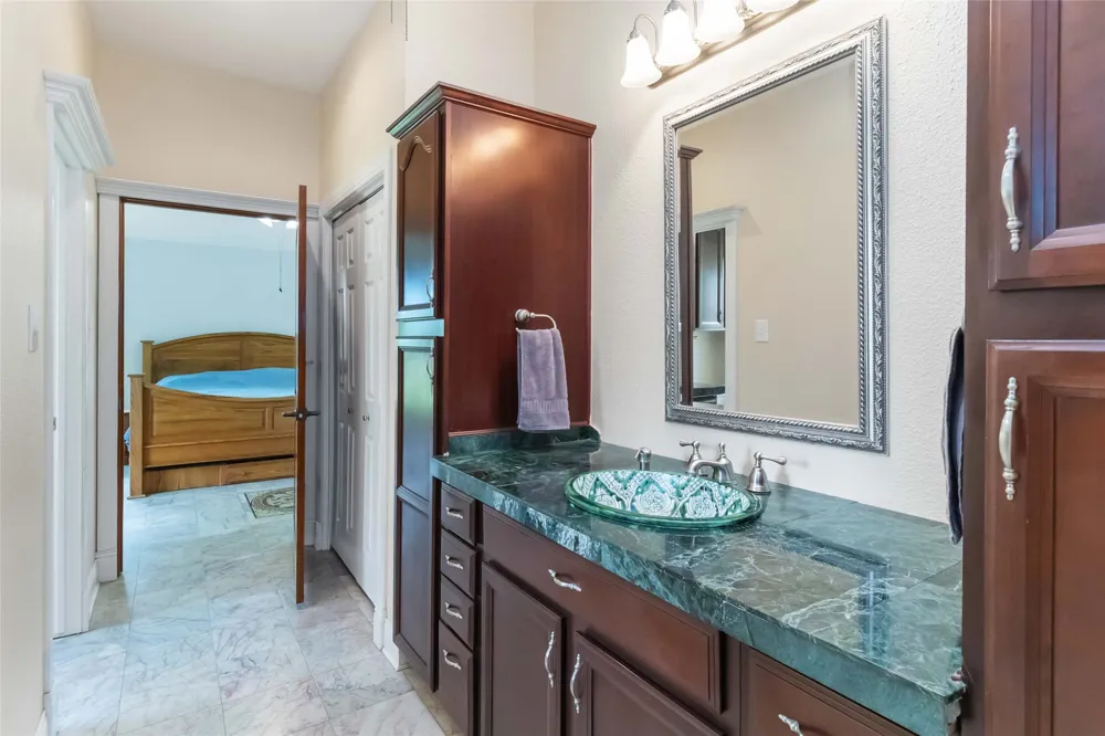 1208 Jeddo Road Rosanky, TX 78953