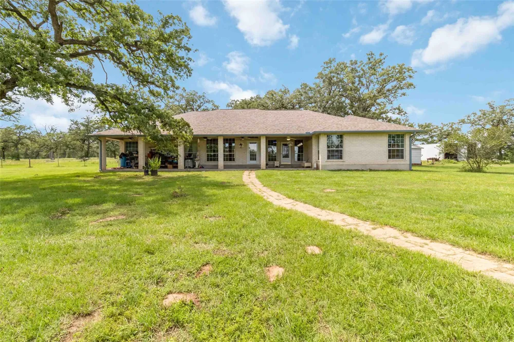 1208 Jeddo Road Rosanky, TX 78953