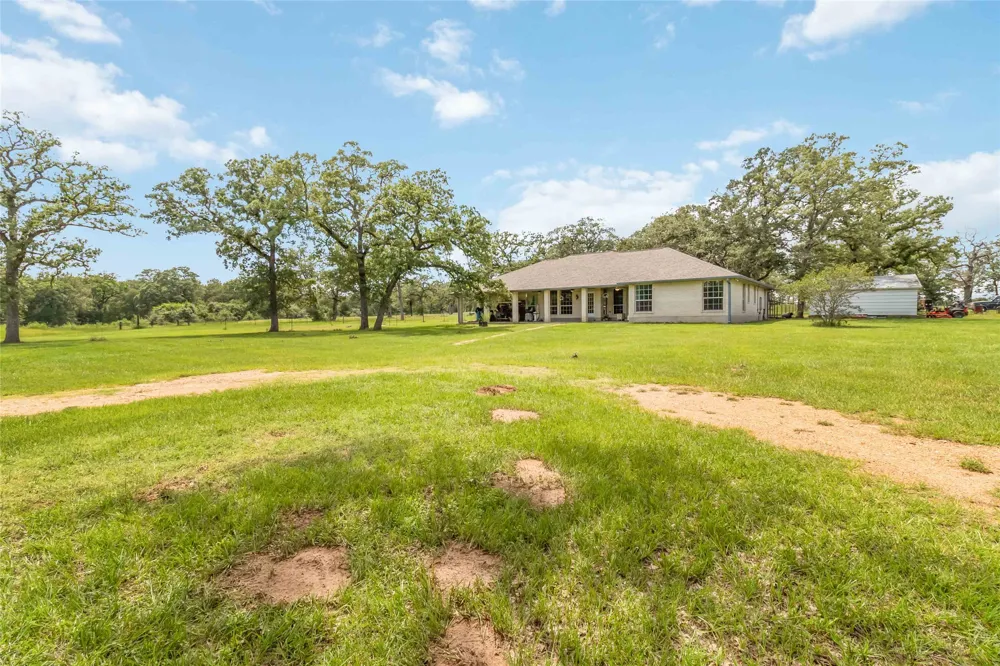 1208 Jeddo Road Rosanky, TX 78953