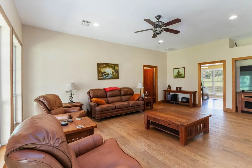 1208 Jeddo Road Rosanky, TX 78953