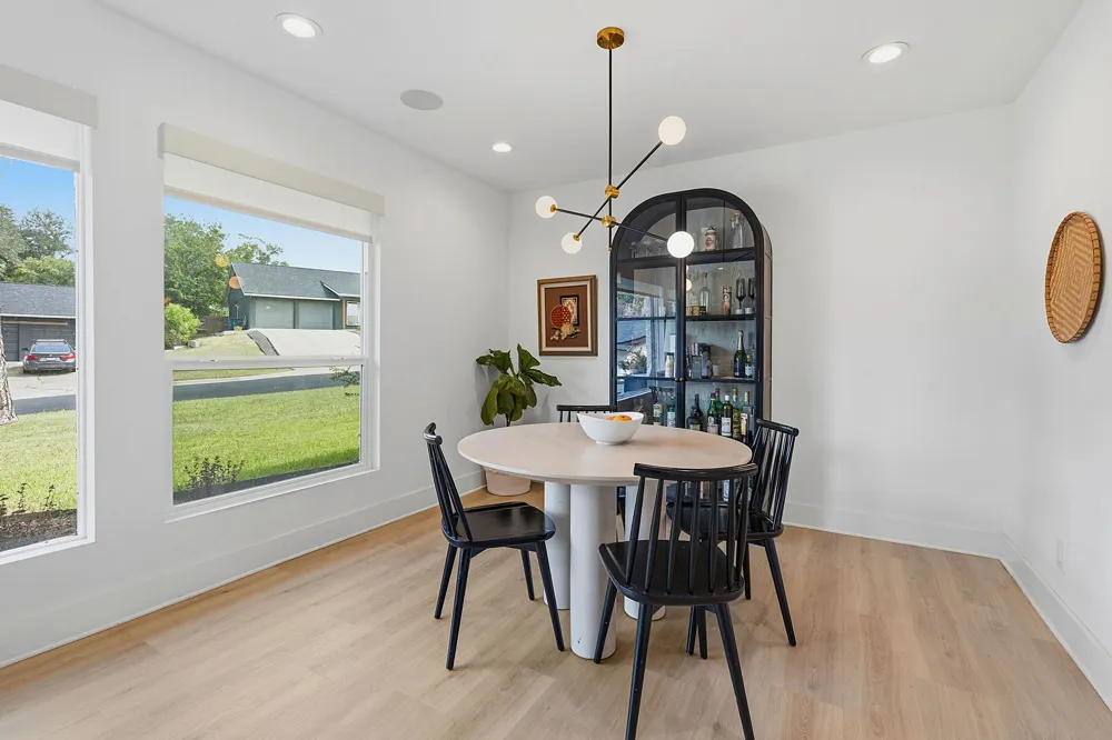 4403 Elmsgrove Drive Austin, TX 78721
