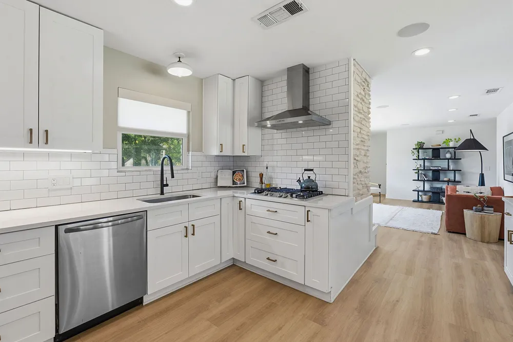 4403 Elmsgrove Drive Austin, TX 78721