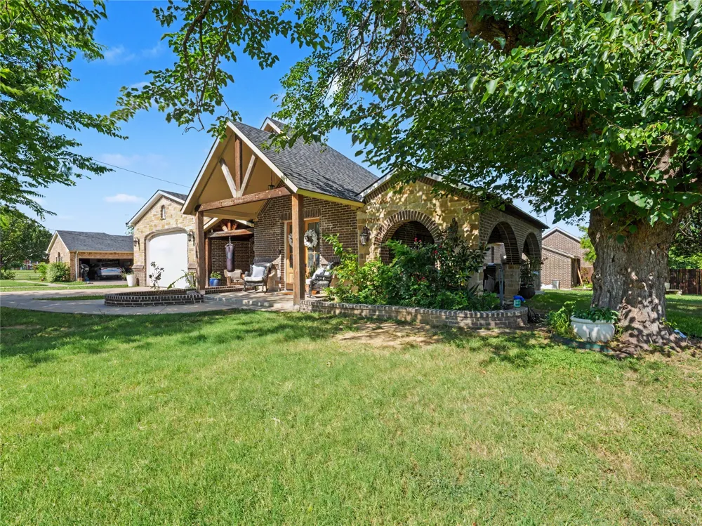 6701 Nauert Road Forest Hill, TX 76140