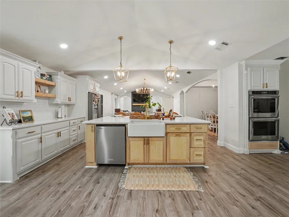 6701 Nauert Road Forest Hill, TX 76140