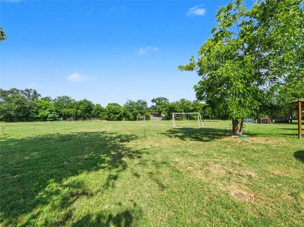 6701 Nauert Road Forest Hill, TX 76140