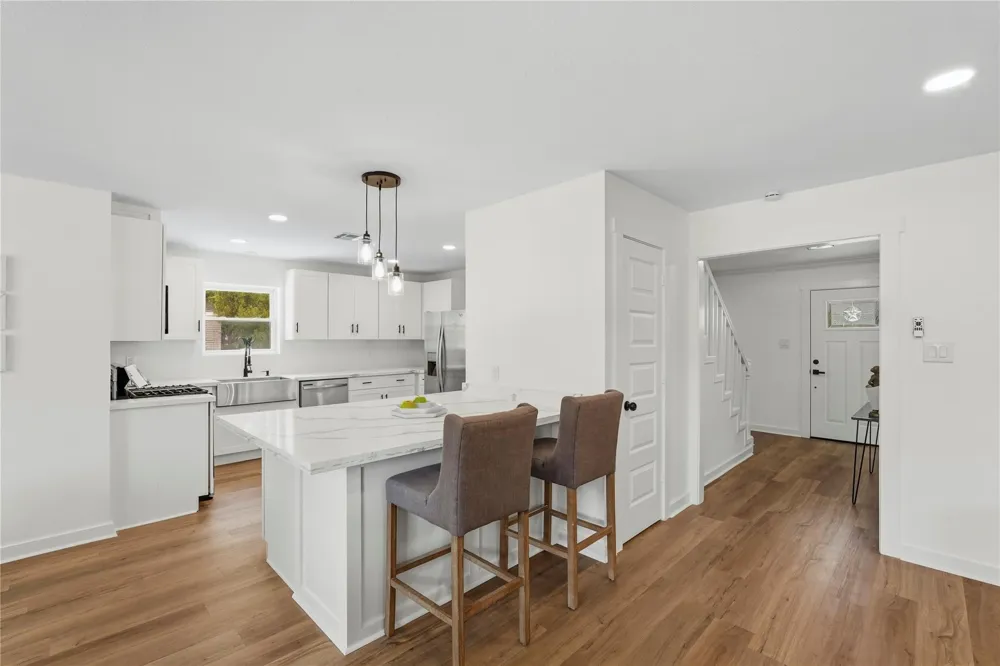 16402 Cornwall Street Jersey Village, TX 77040