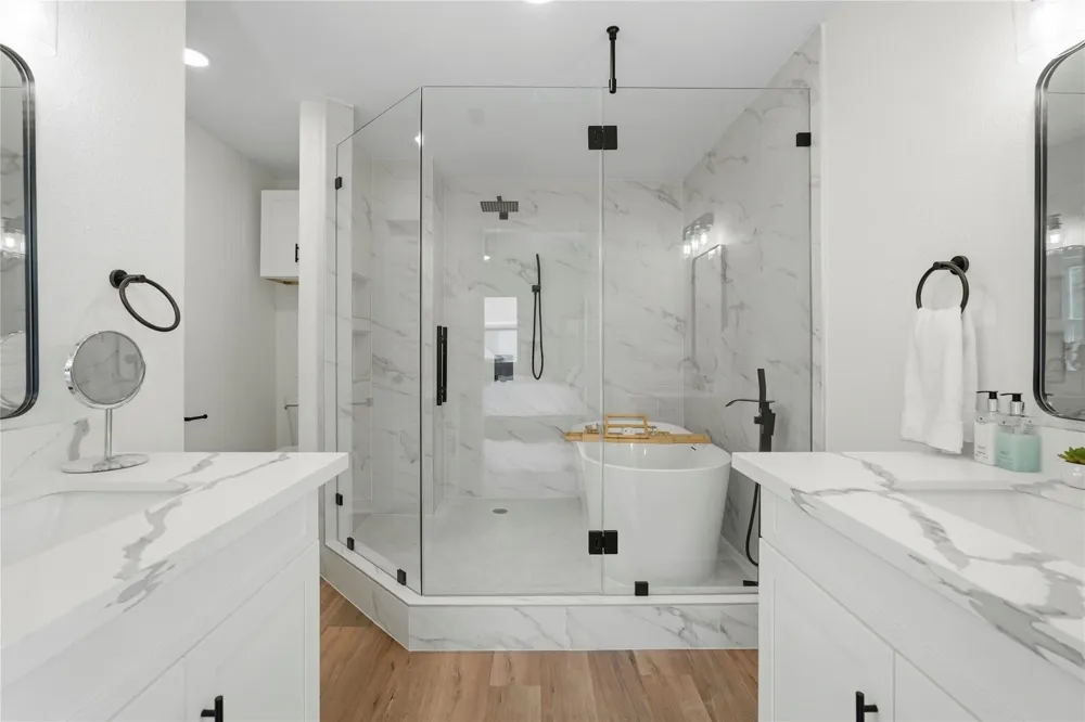 16402 Cornwall Street Jersey Village, TX 77040