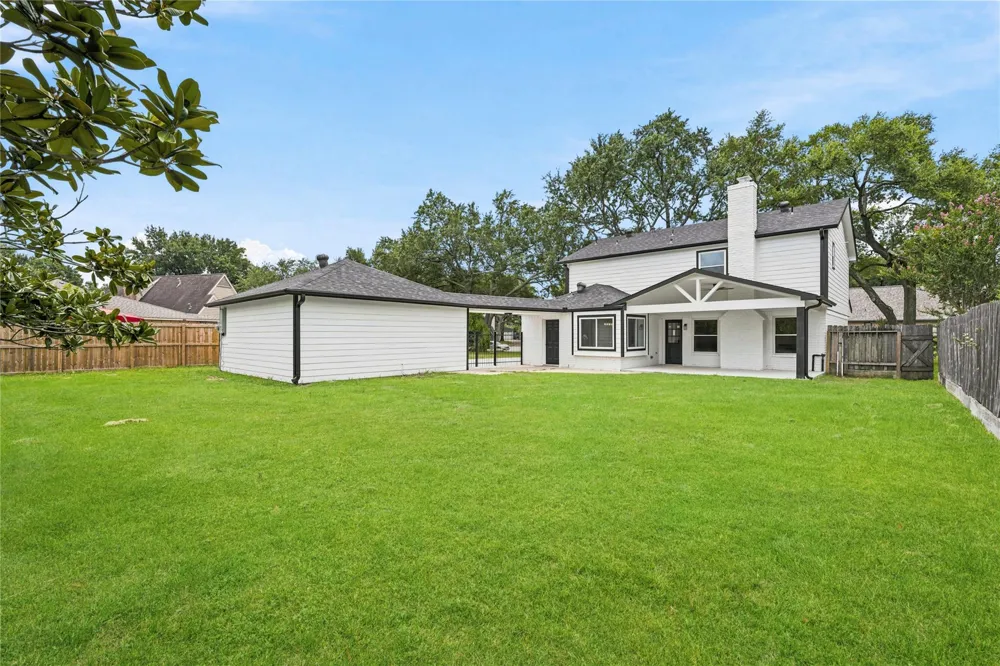 16402 Cornwall Street Jersey Village, TX 77040