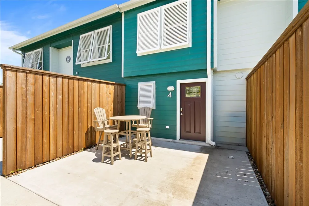 1806 Highway 35 #D-4 Rockport, TX 78382
