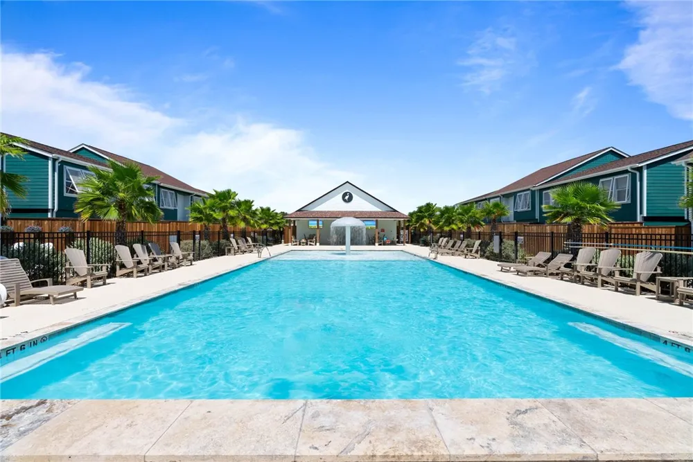 1806 Highway 35 #D-4 Rockport, TX 78382