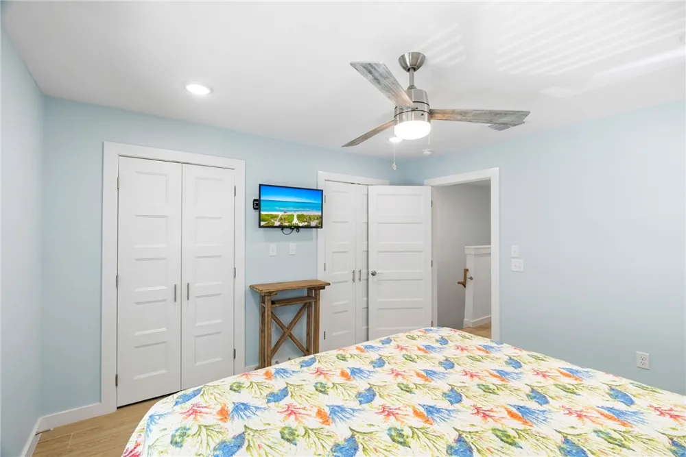1806 Highway 35 #D-4 Rockport, TX 78382