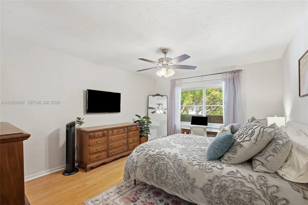 1205 Mariposa Ave #403 Coral Gables, FL 33146